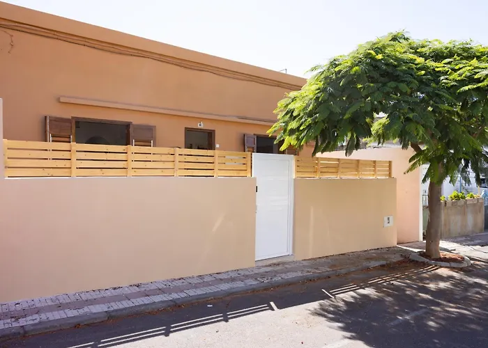 Live Piramides Дом отдыха Гуимар